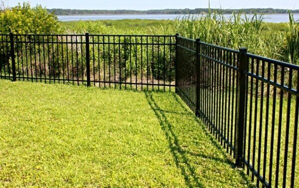 aluminum fence type